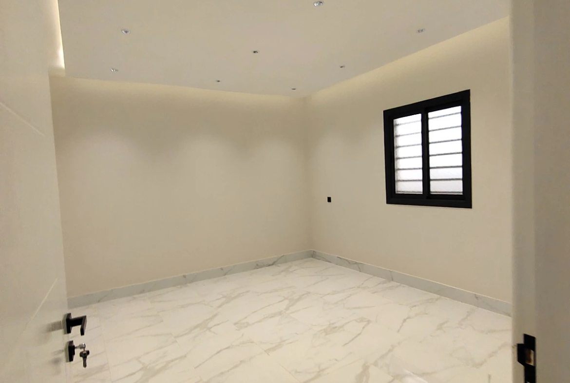 ارواف للبيع خميس مشيط شارع الثمانين