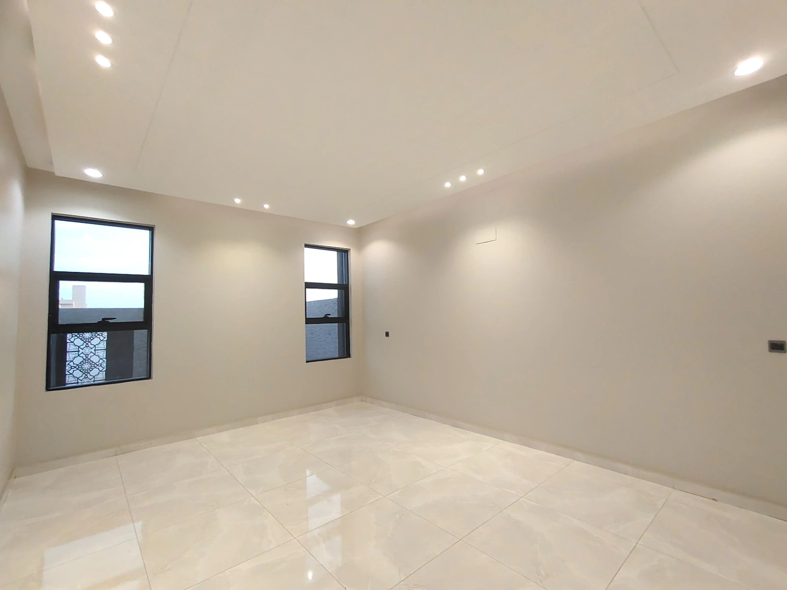 غرف فلل للبيع خميس مشيط في حي المحالة