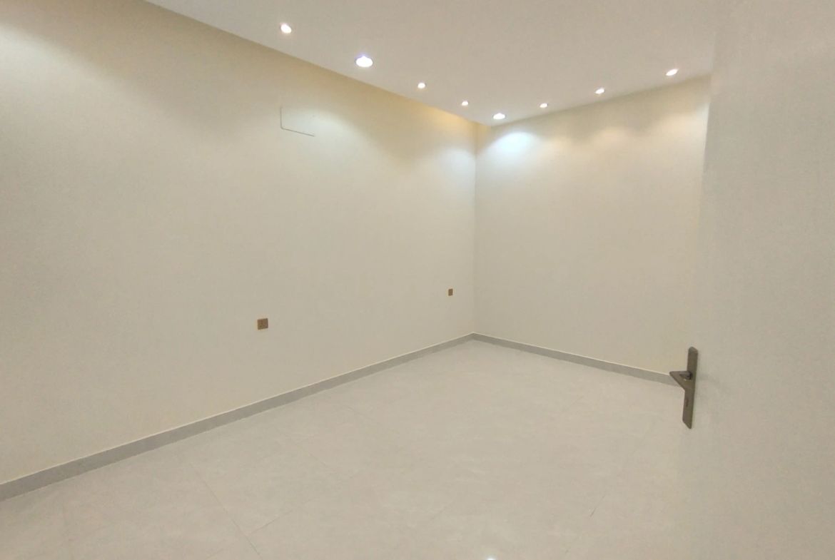 شقة خلف المستشفي الالماني خميس مشيط