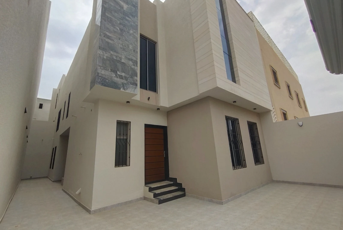 فلل للبيع في خميس مشيط