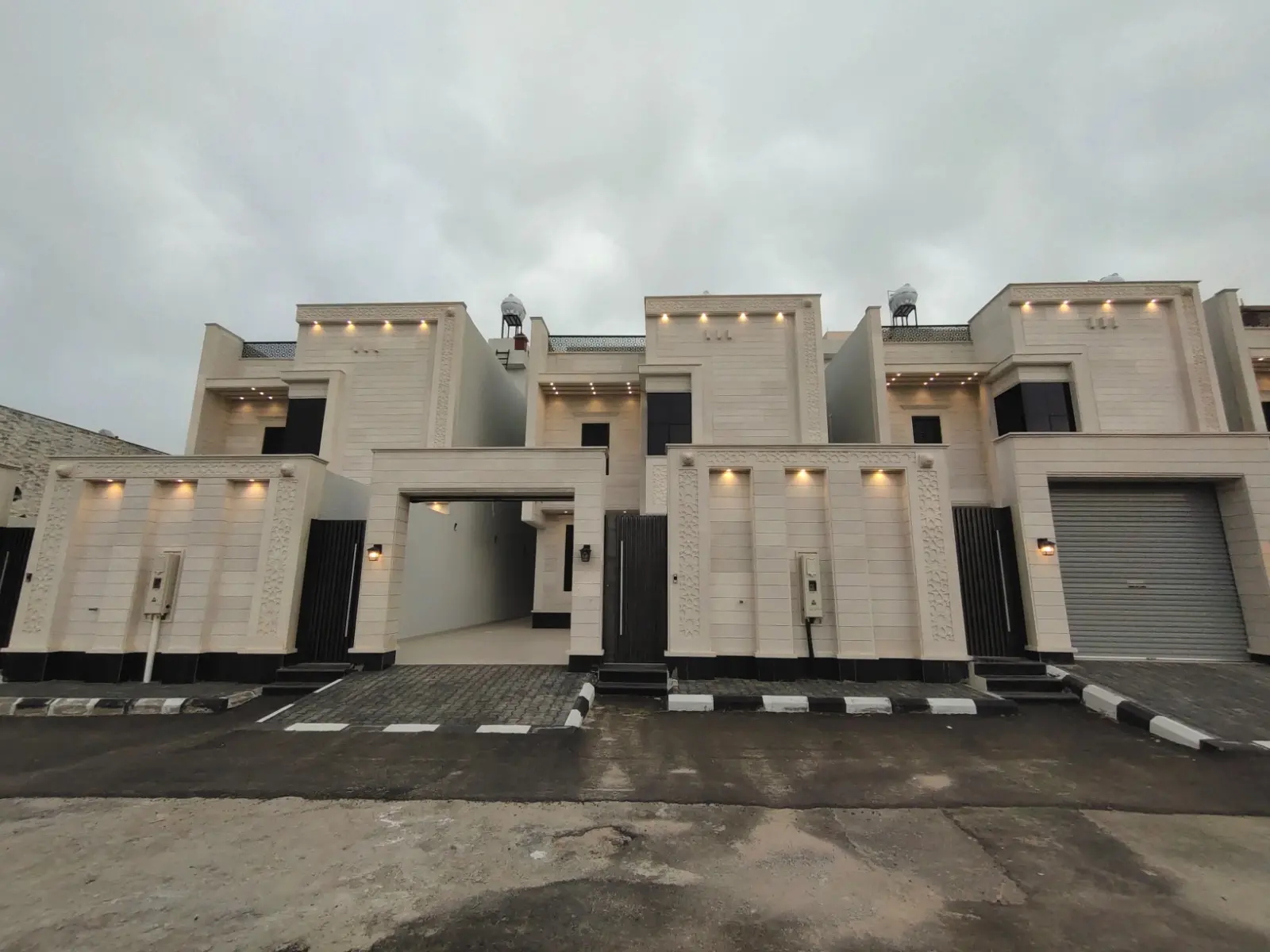 فلل للبيع ابها المحالة مخطط 744