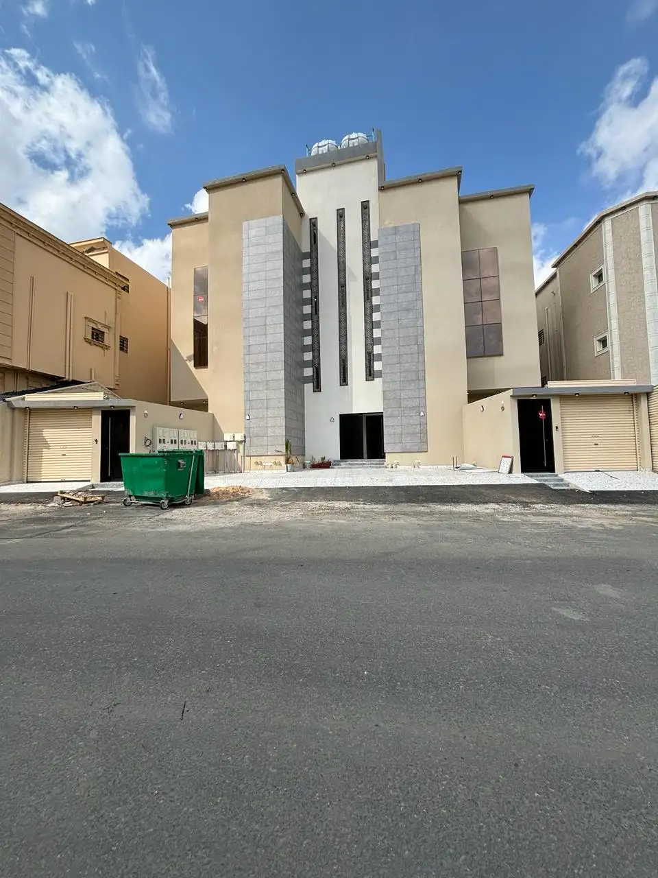 شقق للبيع في حي الموظفين ابها