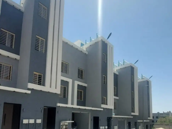 شقق علوية للبيع في حي الراقي خميس مشيط